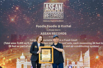 Foodie Foodie @ Kuchai Sets ASEAN Records for Largest Retractable Roof in a Food Court
