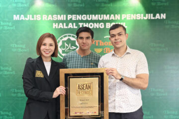 Thong Bowl Sets ASEAN Records for Most Super Bowl-Sized Thai Beef Noodle Bowls Sold in One Year
