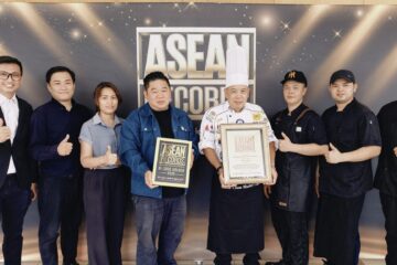 Prof. Master Chef Michael Ooi Beng Hock is officially recognised by ASEAN Records for achieving Triple Master Chef Certifications from Universiti Malaya